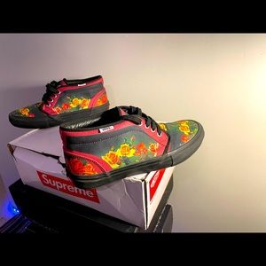 Supreme vans collaborated